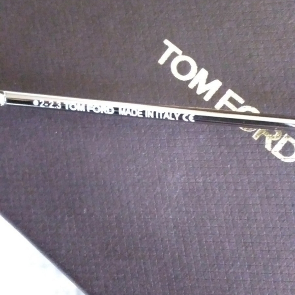 Tom Ford Brand New Gorgeous Sunglasses - Picture 5 of 11